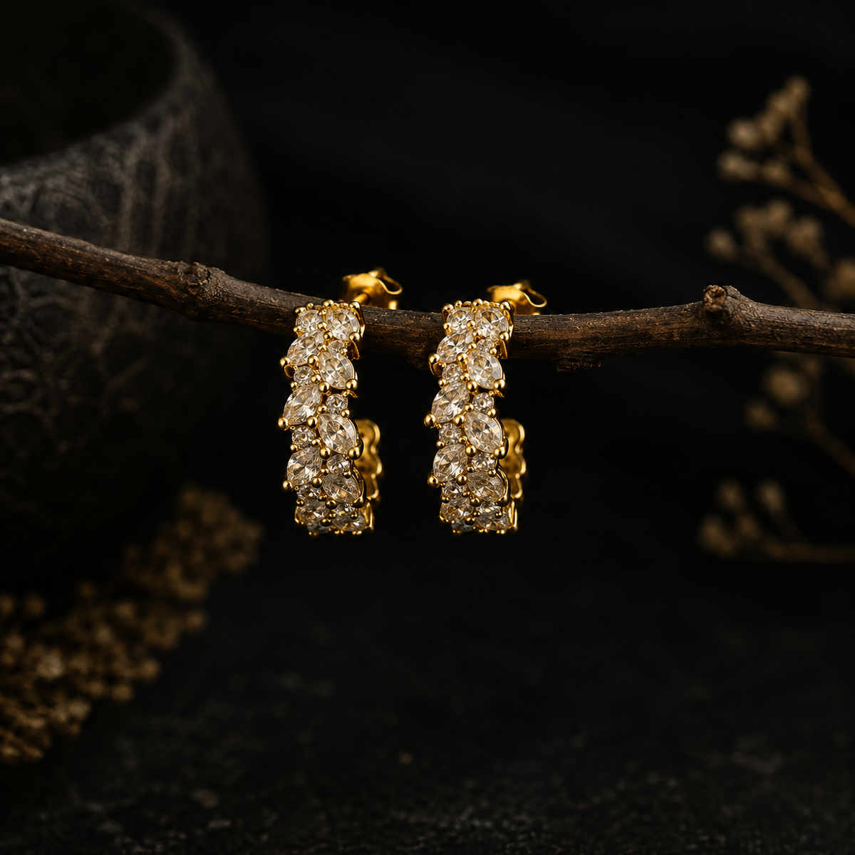 Luxury diamond earrings in white gold