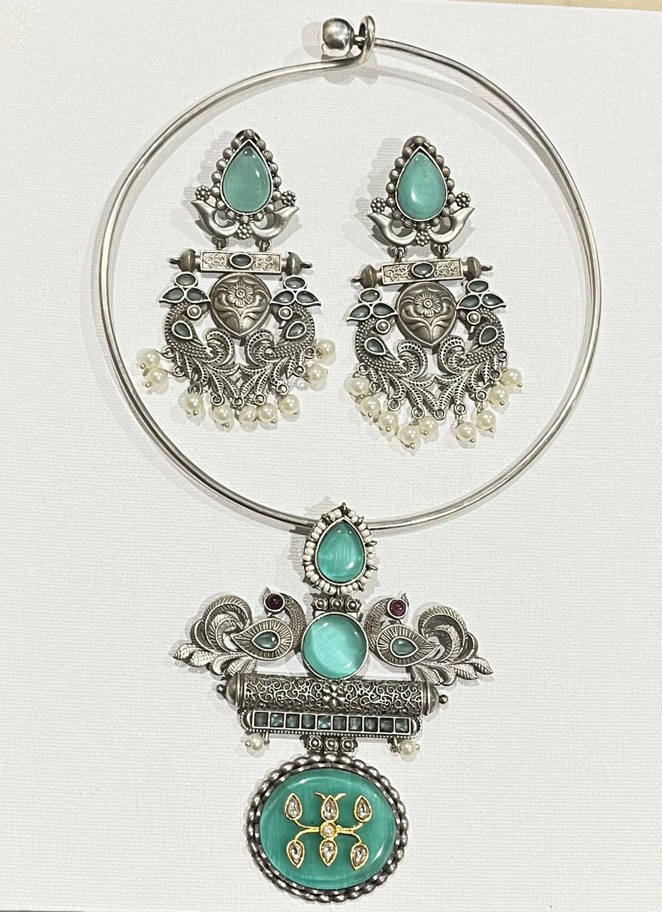 Silver replica choker set
