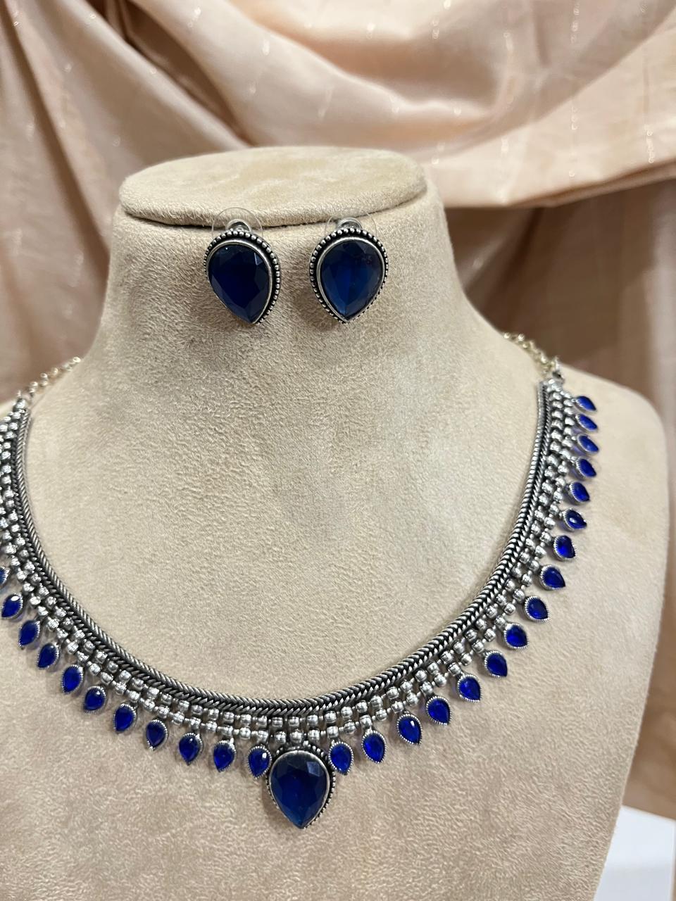oxodized blue choker set