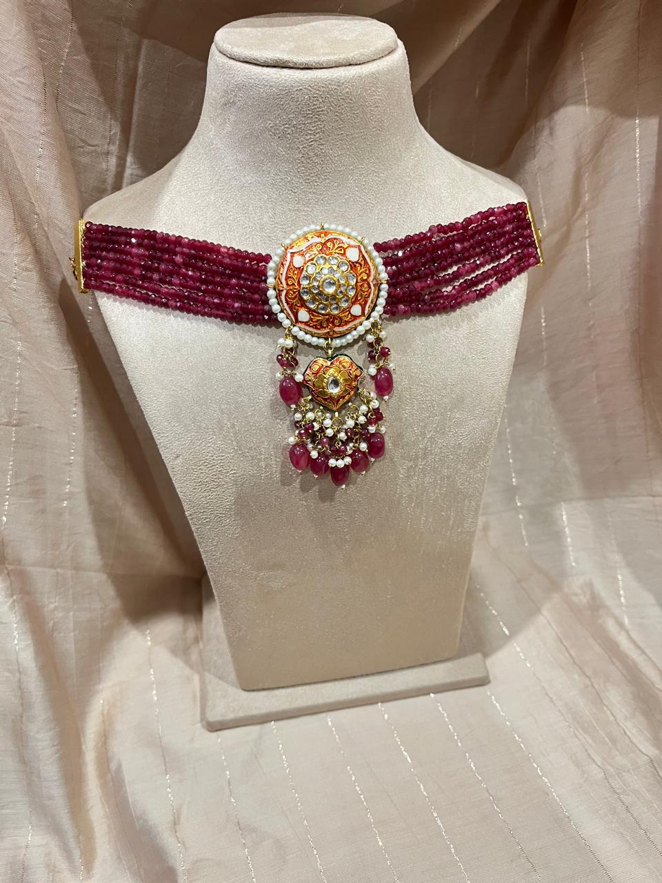 Jadau pendant with semi precious beads choker set