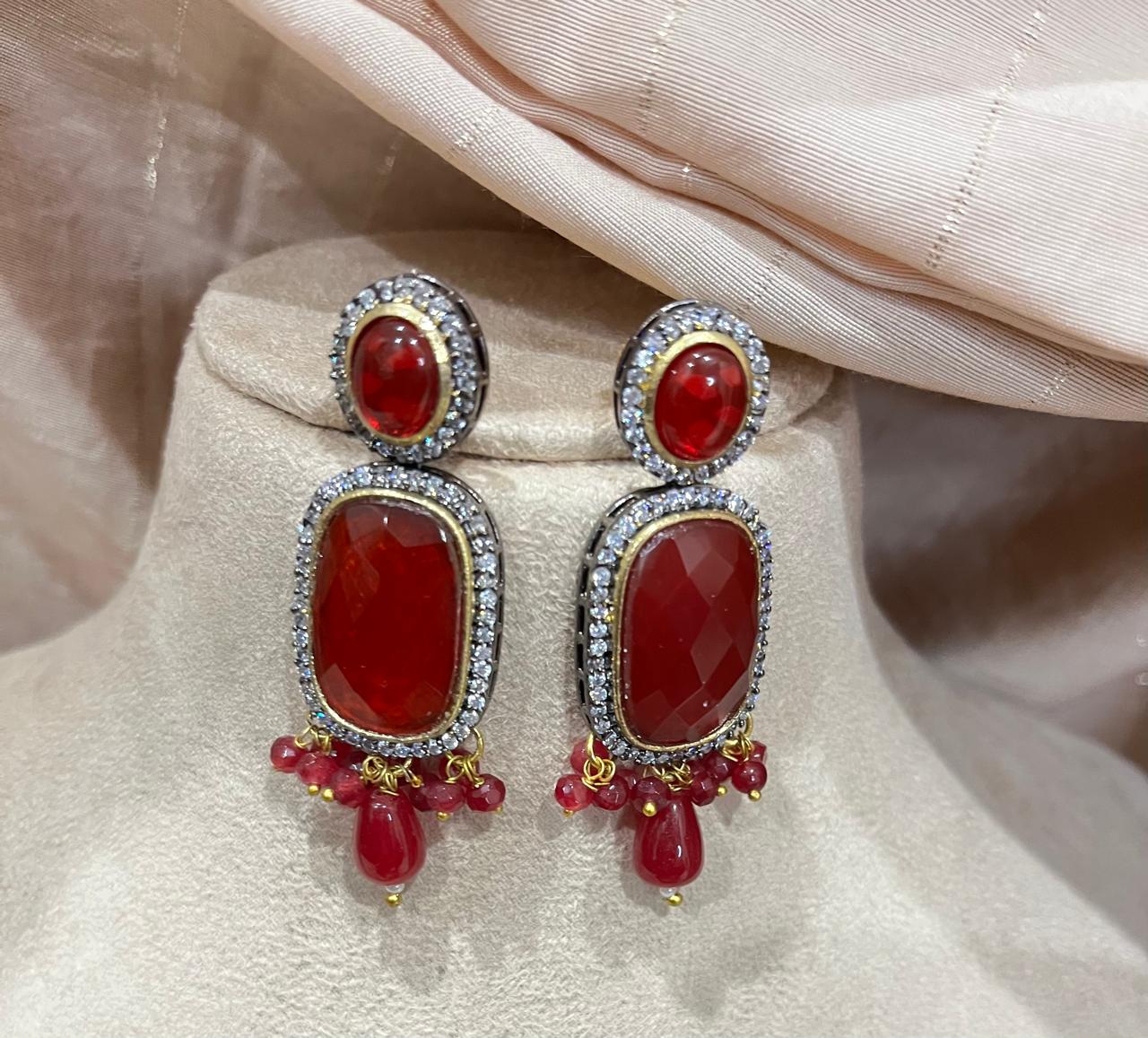 Jadau kundan choker with semi precious beads with earrings