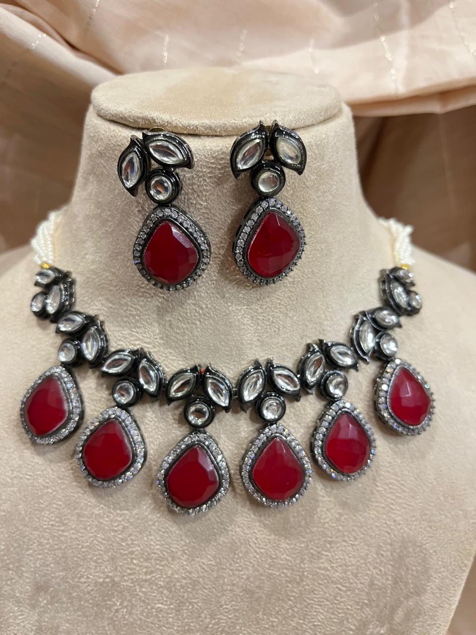Kundan Jadau choker necklace with pearl lines