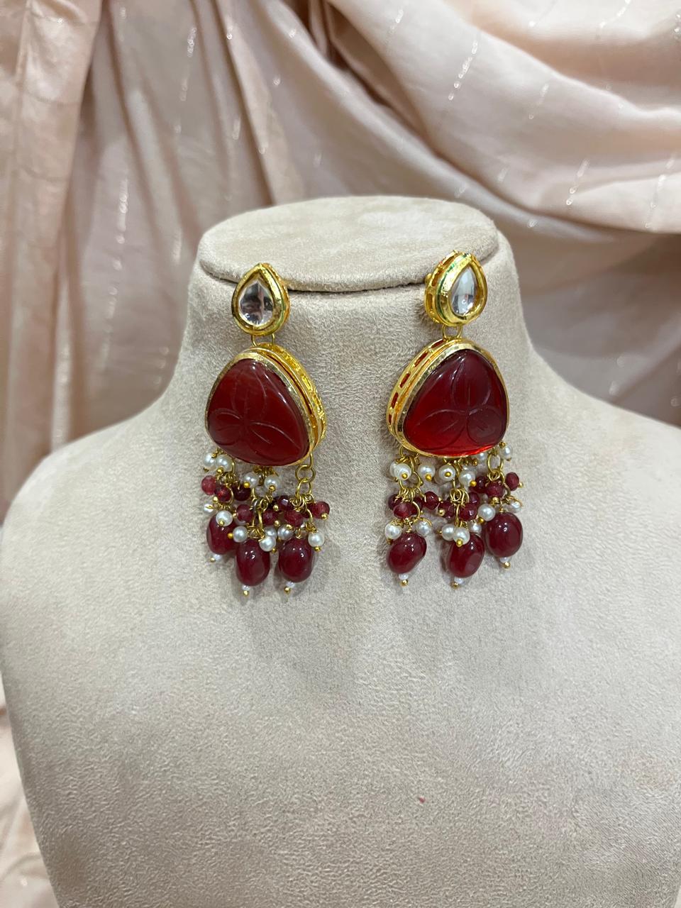 Semi precious beads jadau pendant choker set